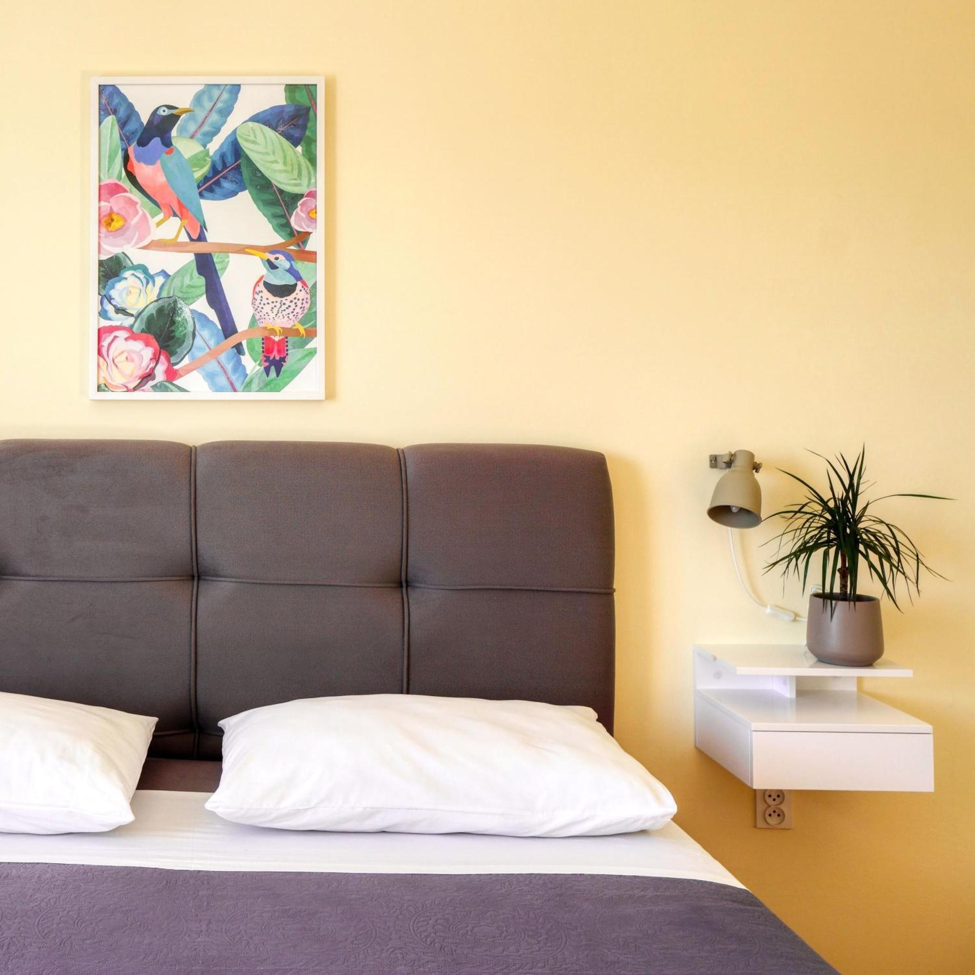Apartmani Ana 10 Min. Hoda Od Centra Trogira Exterior foto